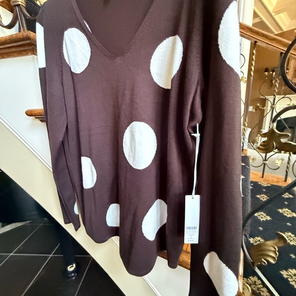 Chico’s NWT Pullover Sweater. Polka Dot Vneck Cocoa Bean.Size 0 polyester/nylon - Picture 6 of 11